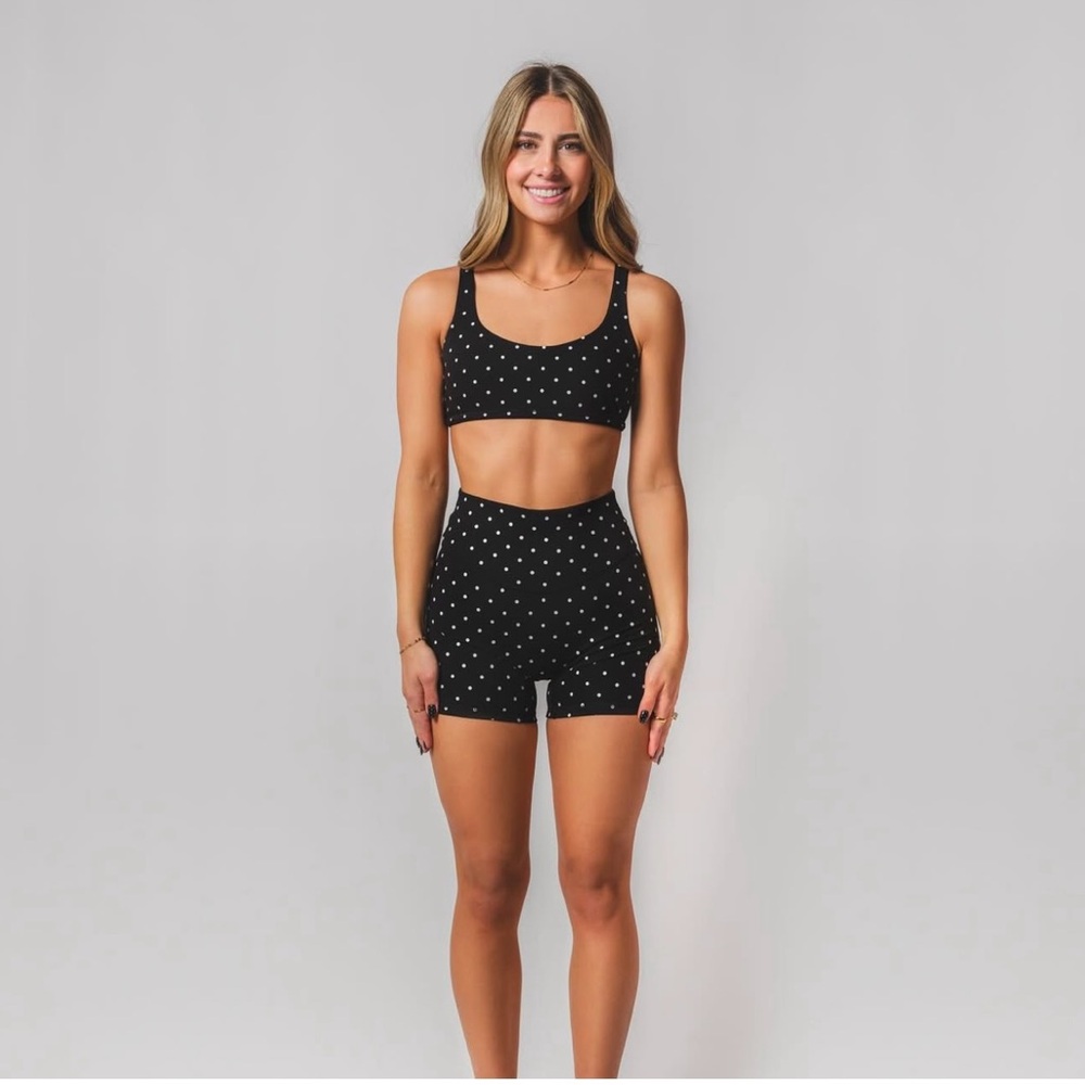 ISO HALLE SANDBERG Polka dot collection